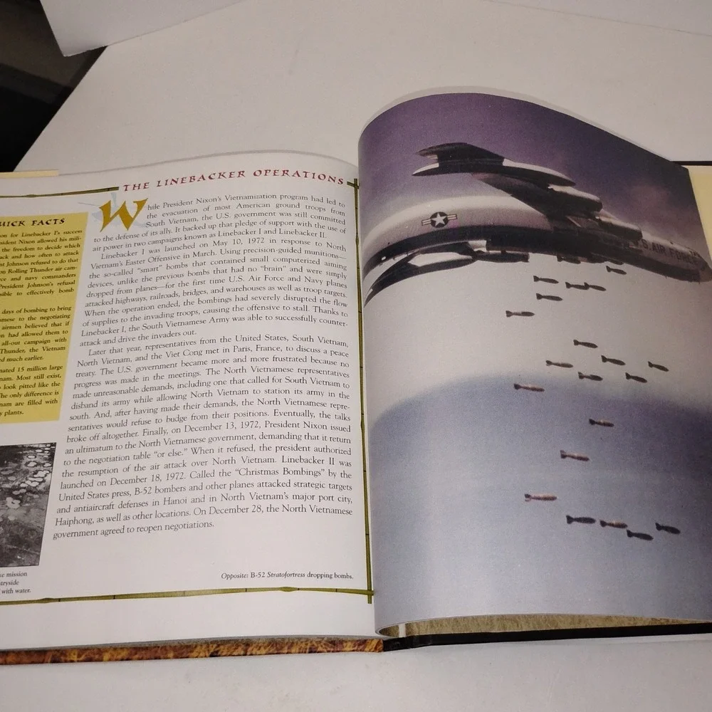 10,000 Days of Thunder: A History of‎ the Vietnam War